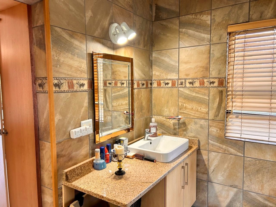 3 Bedroom Property for Sale in Vaal de Grace Golf Estate Free State